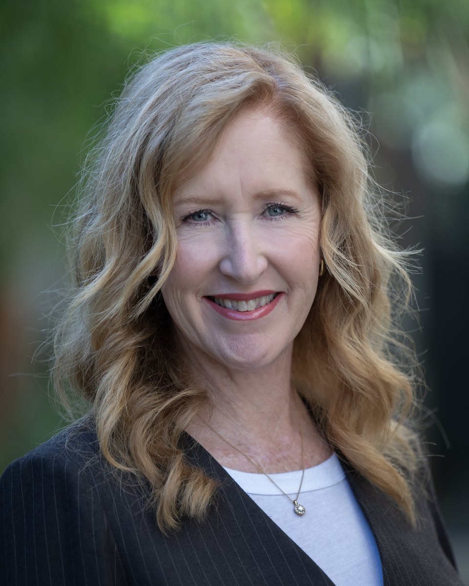 Portrait of Jennifer Smith, LMFT
